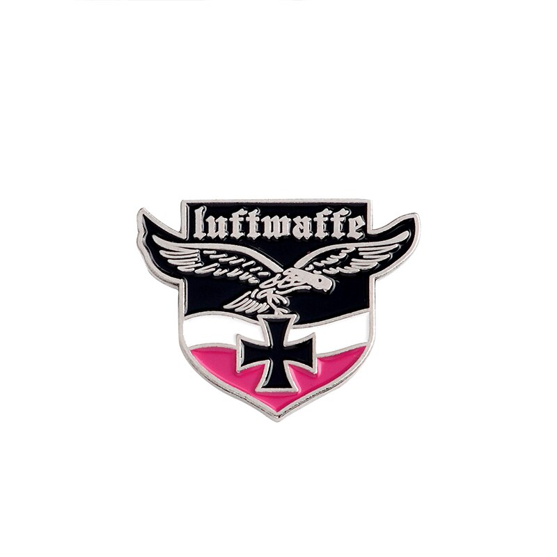 ww2 wwii Fighter Warship Eagle Tank German Luftwaffe Air Force Brooches Pins Badges Lapel pin Brooches for men Wholesale