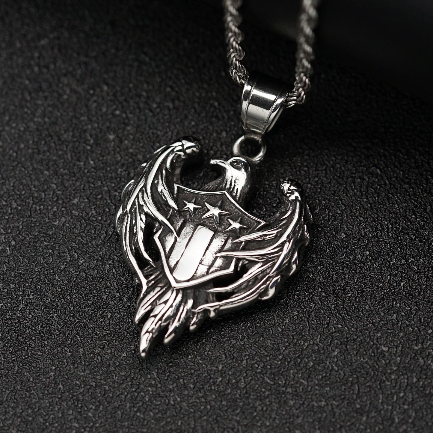 Hot Sale Vintage Shield Eagle Badge Stainless Steel Pendant Personality Domineering Necklace Jewelry Accessories Creative gift